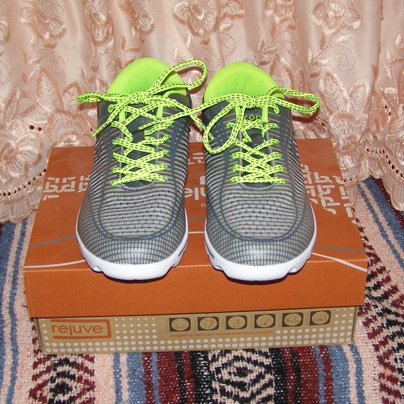 NEW size 7.5 WIDE Propet brand Sneakers Gray/Lime colors - Picture 1 of 15
